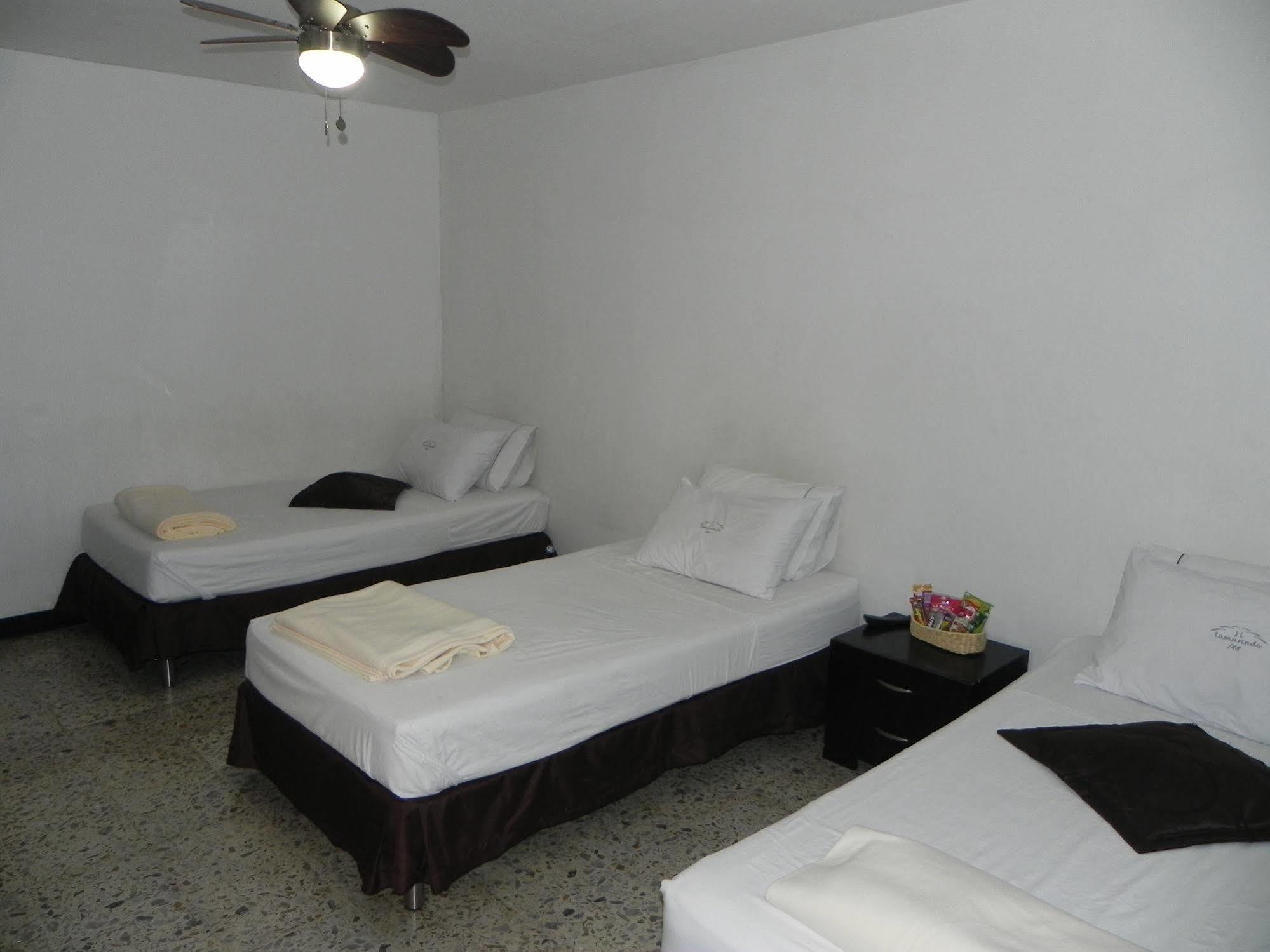 Hostal Tamarindo Inn Medellín Exterior foto